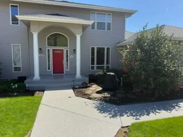 After: Front Entry Walk, a finished 541 Breezin coating